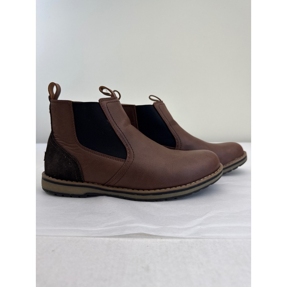 IZOD Lucas Chelsea Boots Mens 8 Brown Leather Memory Foam Casual Ankle Boot